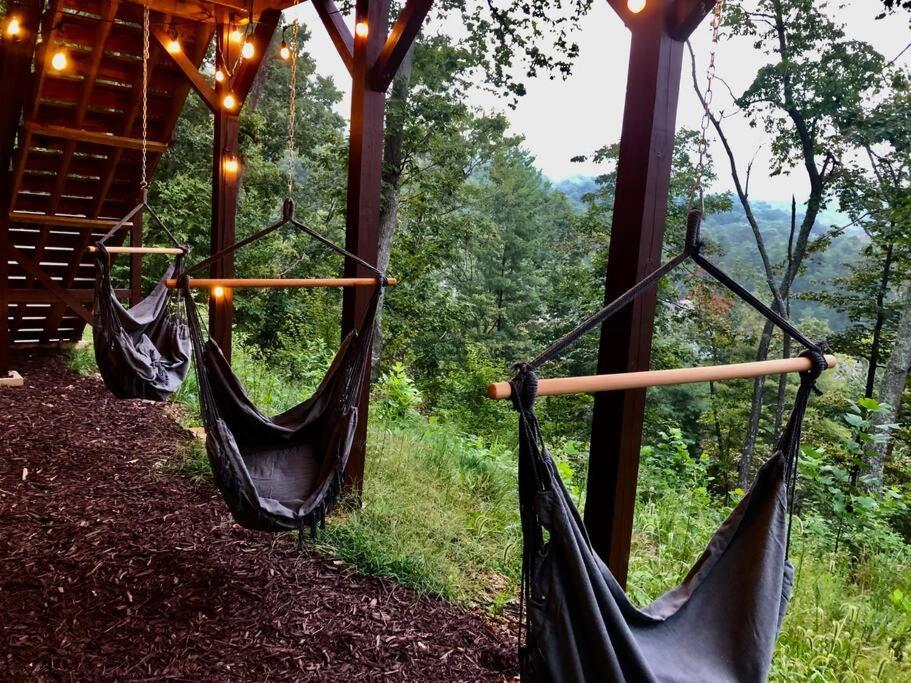 Mountain Views, Hottub, Minutes To Downtown!